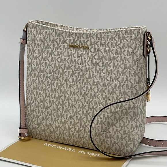 Michael Kors Jet Set Travel Large Messenger Bag - Picture 3 of 10